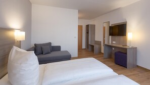 1 bedroom, desk, blackout drapes, free WiFi - Bamberg Inn (Hallstadt)