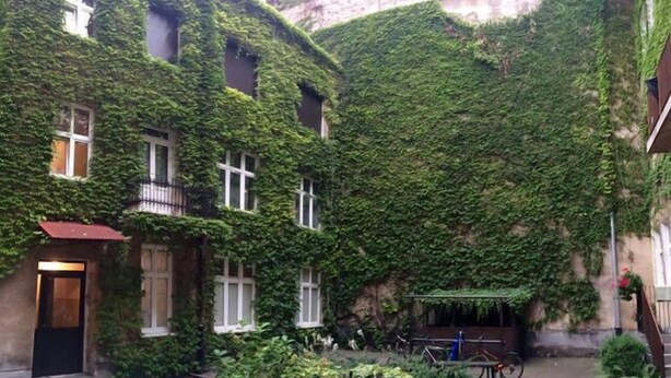 Courtyard - Best Location Apartment (Kraków)