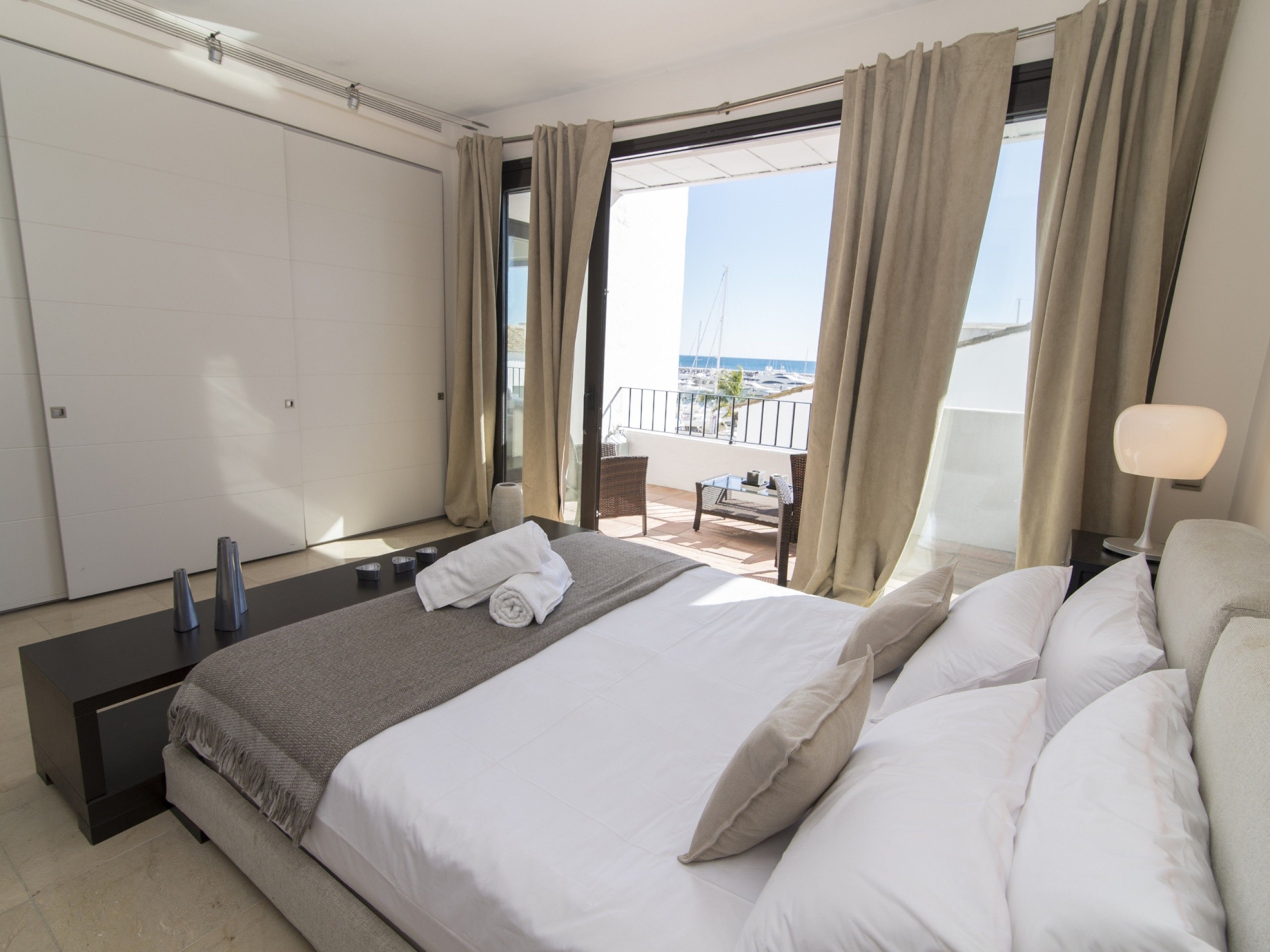 Apartment, 2 Bedrooms, Harbour View | 2 bedrooms, iron/ironing board, cots/infant beds, free WiFi