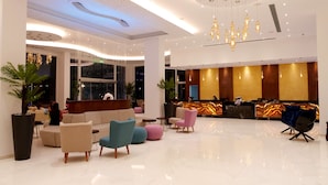 Ảnh chưa phân loại, 2 trong số 63 ảnh, nút