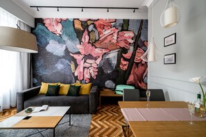Superior Apartment, 1 Bedroom, Balcony, City View | Premium bedding, in-room safe, individually decorated, soundproofing - Arts Apartments (Kraków)