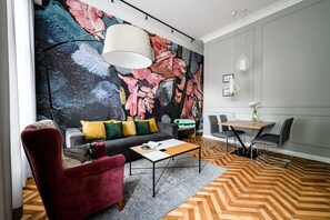 Superior Apartment, 1 Bedroom, Balcony, City View | Premium bedding, in-room safe, individually decorated, soundproofing - Arts Apartments (Kraków)