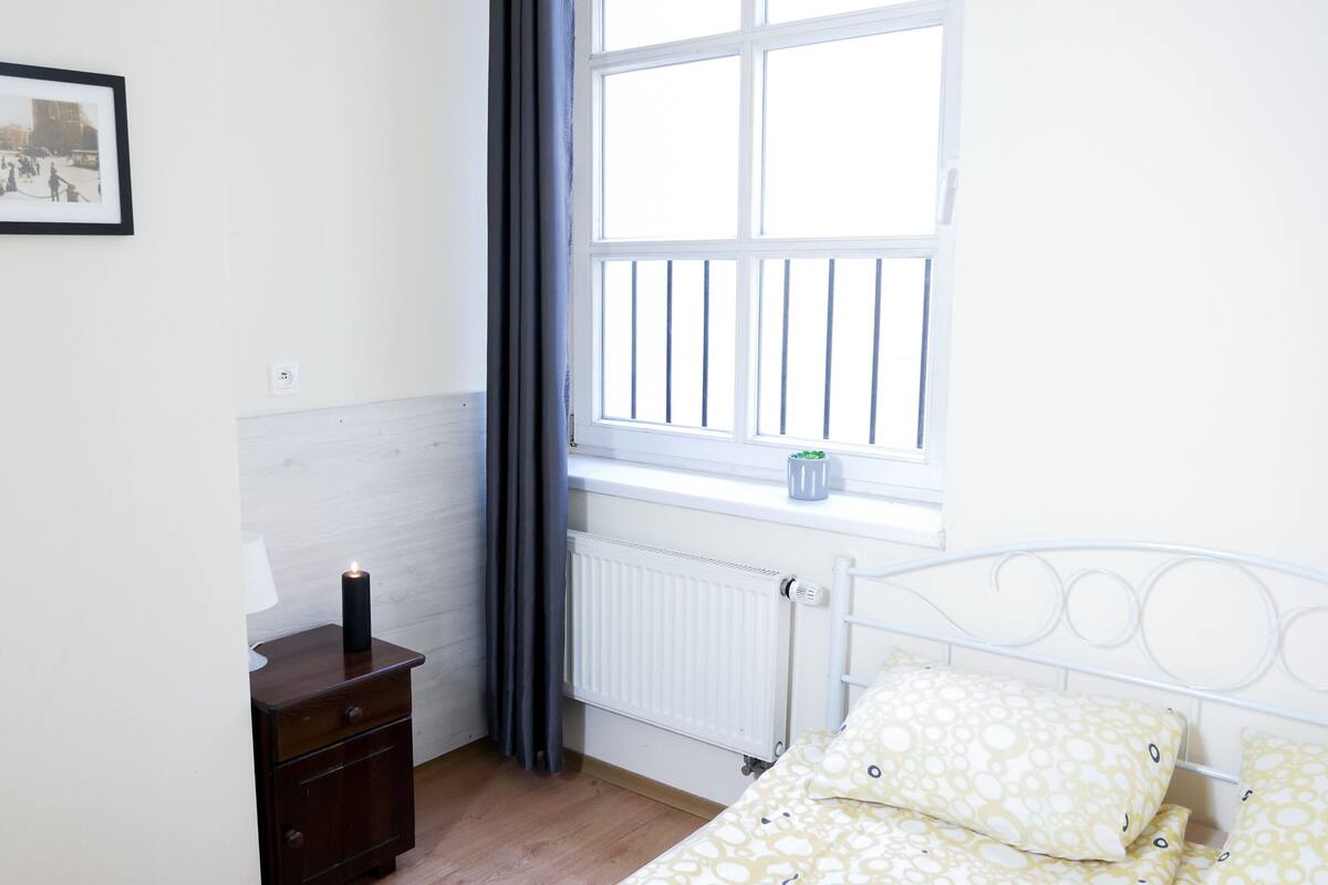 Double Room, 1 Double Bed, Shared Bathroom | In-room safe, WiFi (free)