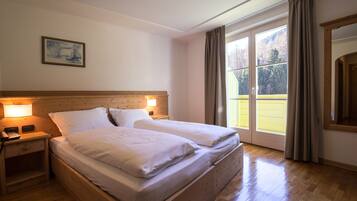 In-room safe, desk, blackout curtains, soundproofing