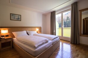 Standard Double or Twin Room | In-room safe, desk, blackout drapes, soundproofing - Hotel Erica (Tesero)