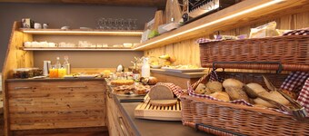 Dolomites B&B Suites and Apartments