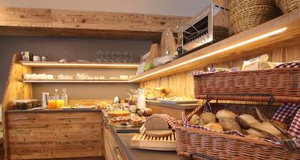 Dolomites B&B Suites and Apartments