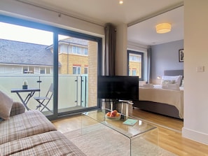 Executive Apartment, 1 Bedroom, Balcony | Living area - Your Space Apartments - Eden House (Cambridge)