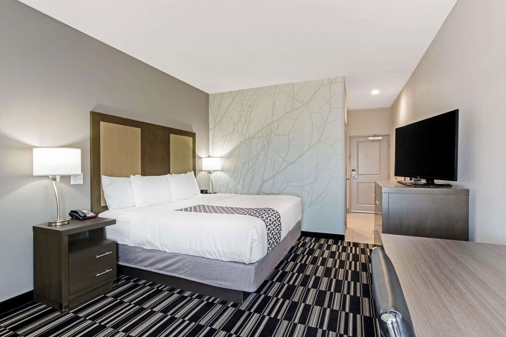 Premium bedding, pillowtop beds, desk, iron/ironing board