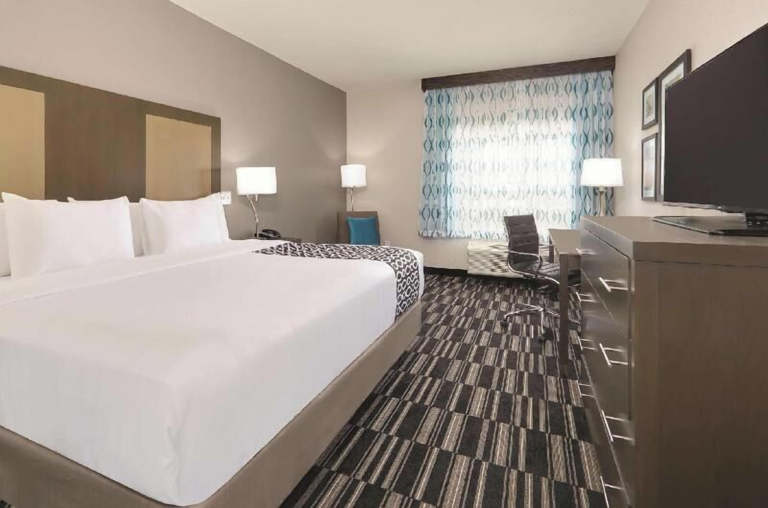 Premium bedding, pillowtop beds, desk, iron/ironing board
