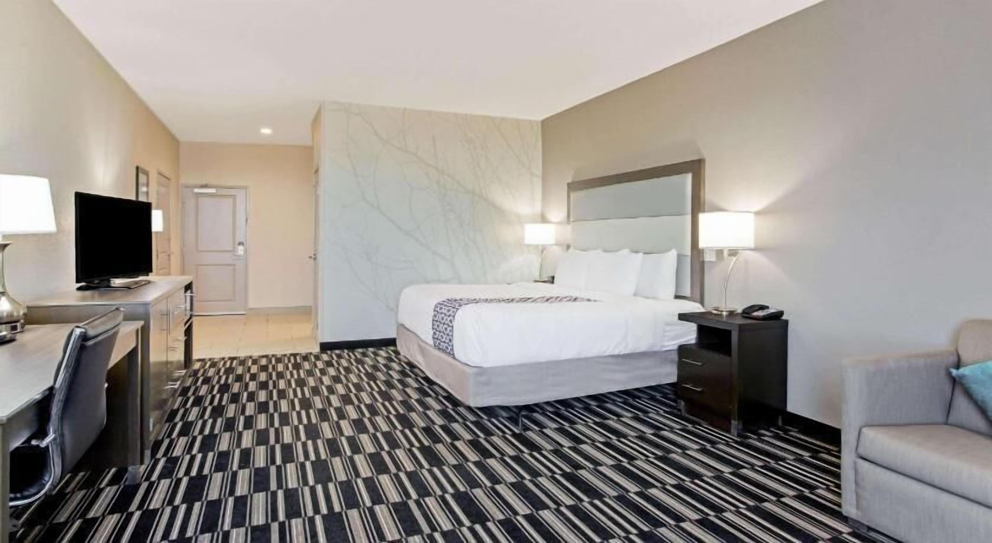 Premium bedding, pillowtop beds, desk, iron/ironing board