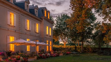 Façade de lâhĂ©bergement - soirĂ©e/nuit