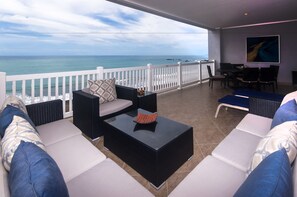 Premium Apartment, 3 Bedrooms, Ocean View, Oceanfront - The Palms by Dream Makers (Jacó)