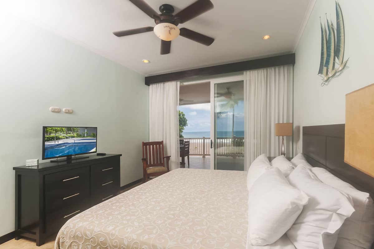 Standard Apartment, 2 Bedrooms, Ocean View, Beachfront | 2 bedrooms, premium bedding, in-room safe, desk