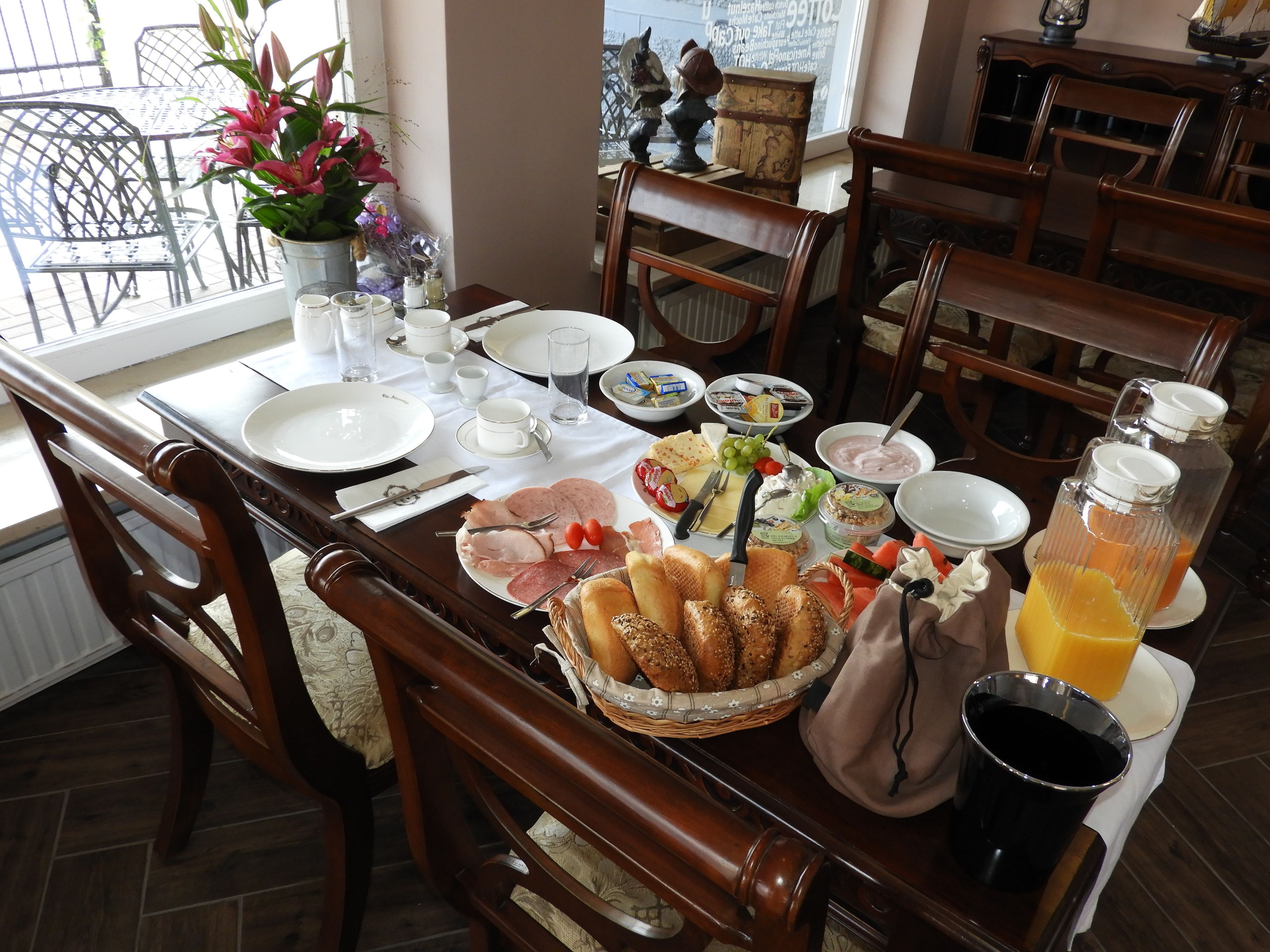 daily buffet breakfast (eur 12 per person)