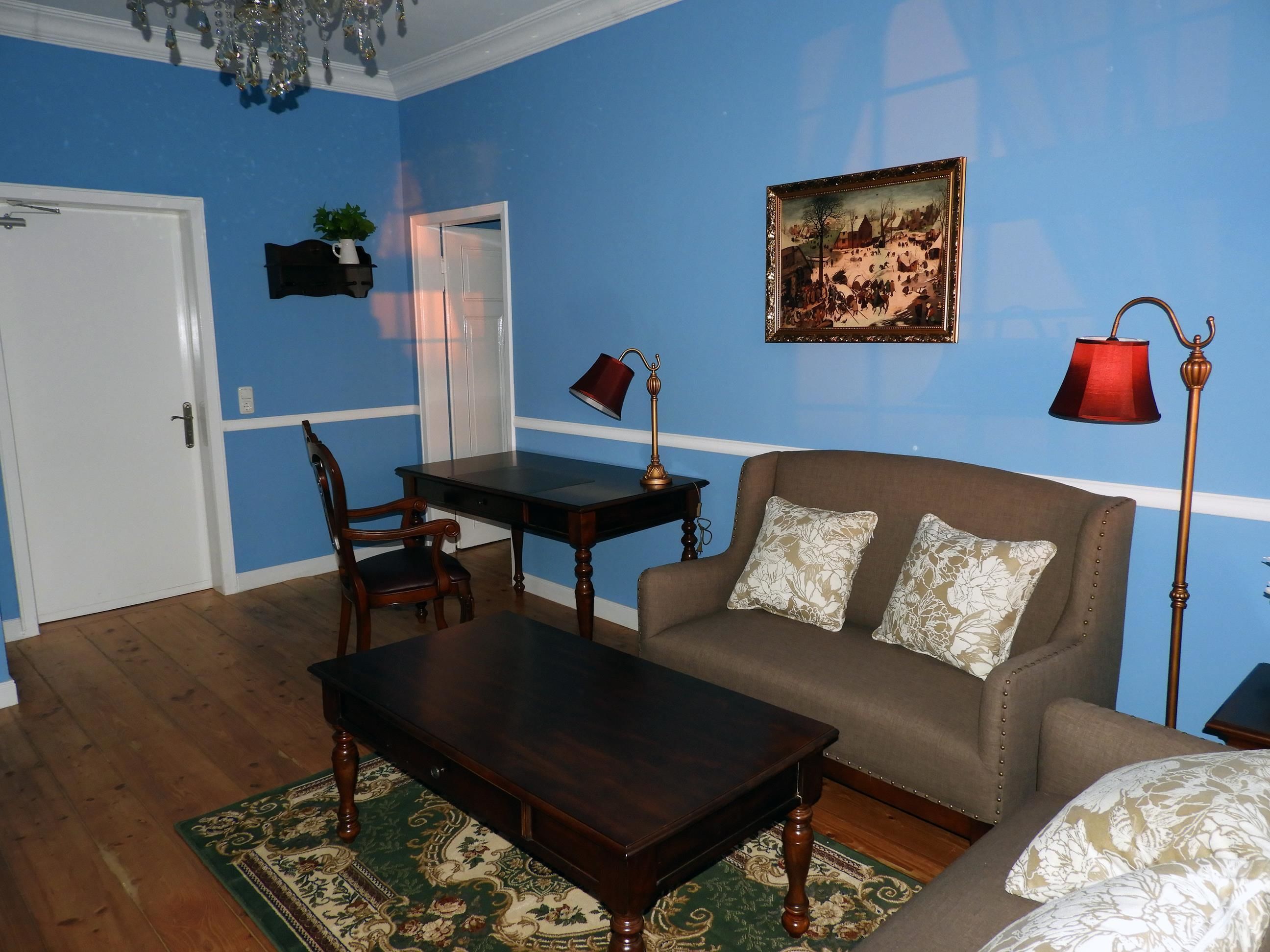 exclusive suite | living room | flat-screen tv, pay films