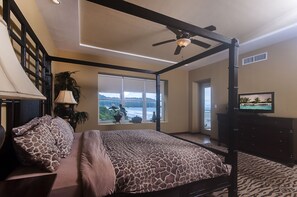 Condo Deluxe, 3 habitaciones, vista al océano, frente al mar | 1 habitación y ropa de cama de alta calidad 