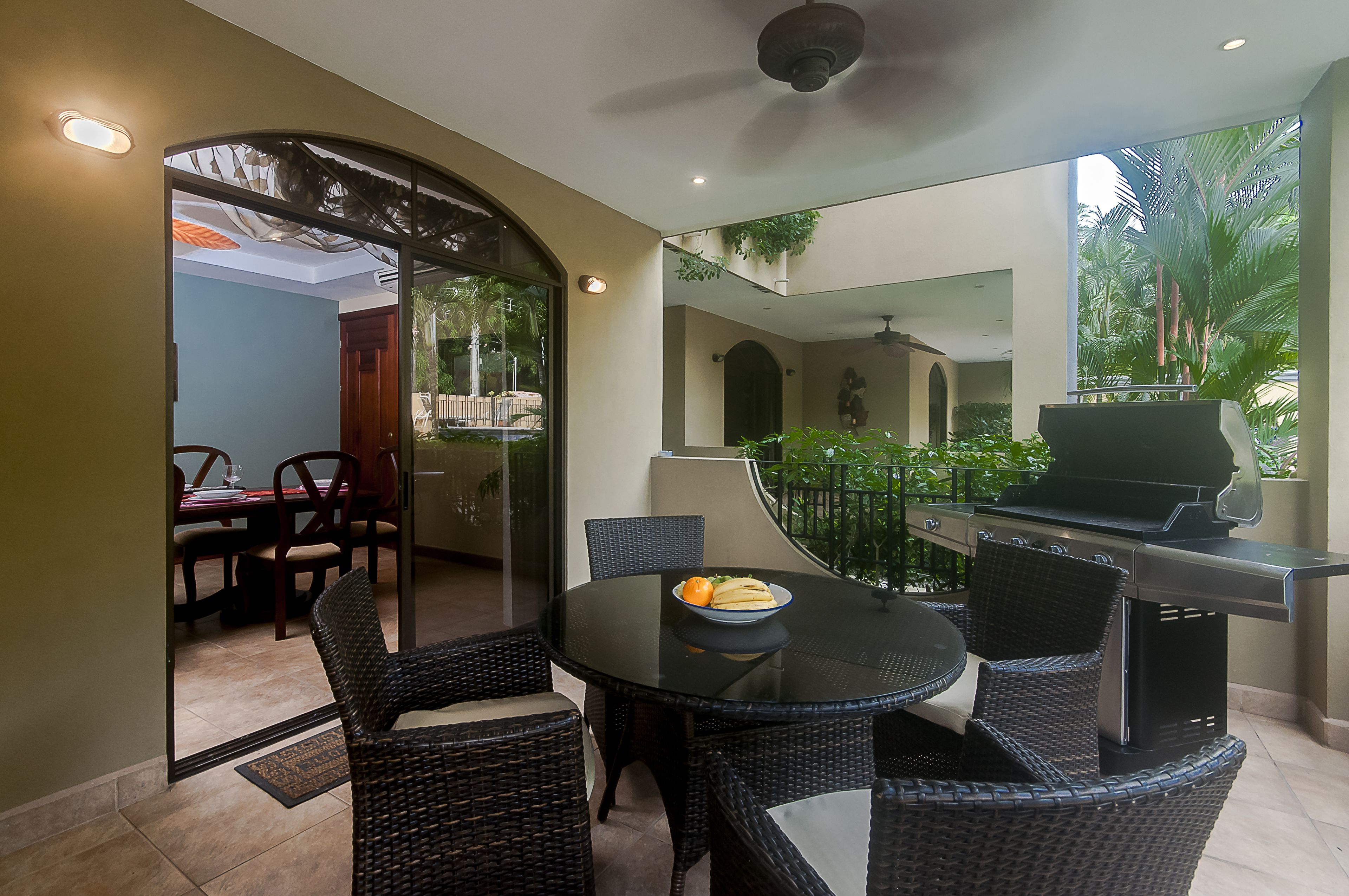 Departamento Deluxe, 2 habitaciones, 2 baños, planta baja | Vista desde la habitación