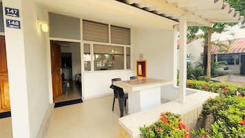 Cabana familiar | Minibar, caixa forta a l'habitació, cortines opaques i wifi gratuïta