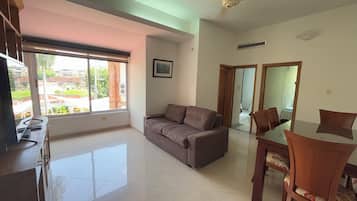 Junior Room, Multiple Beds | Minibar, in-room safe, blackout curtains, free WiFi