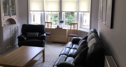 Great Location 2 Bed West End Flat