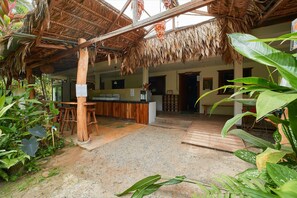 Exterior - Playa 506 Beachfront Hostel (Cahuita)