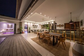 Vila, 3 quartos, piscina particular | Área de estar | TV LCD