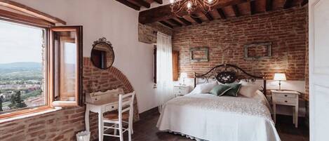 Deluxe Double Room, Valley View | Minibar, desk, free WiFi