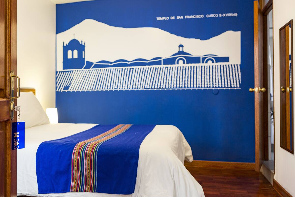 Superior Single Room, 1 Queen Bed | Free WiFi