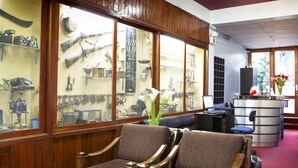 Lobby sitting area - Home Hoteles - Casa Arcopunco (Cusco)
