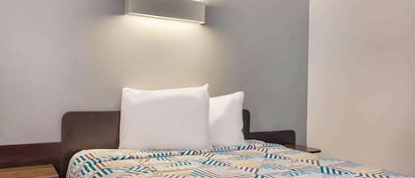 Minibar, wi-fi (inkludert) og sengetøy