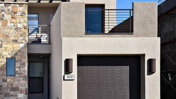 House, Multiple Beds, Pool View (Townhouse at Canyon Tree) | Exterior
