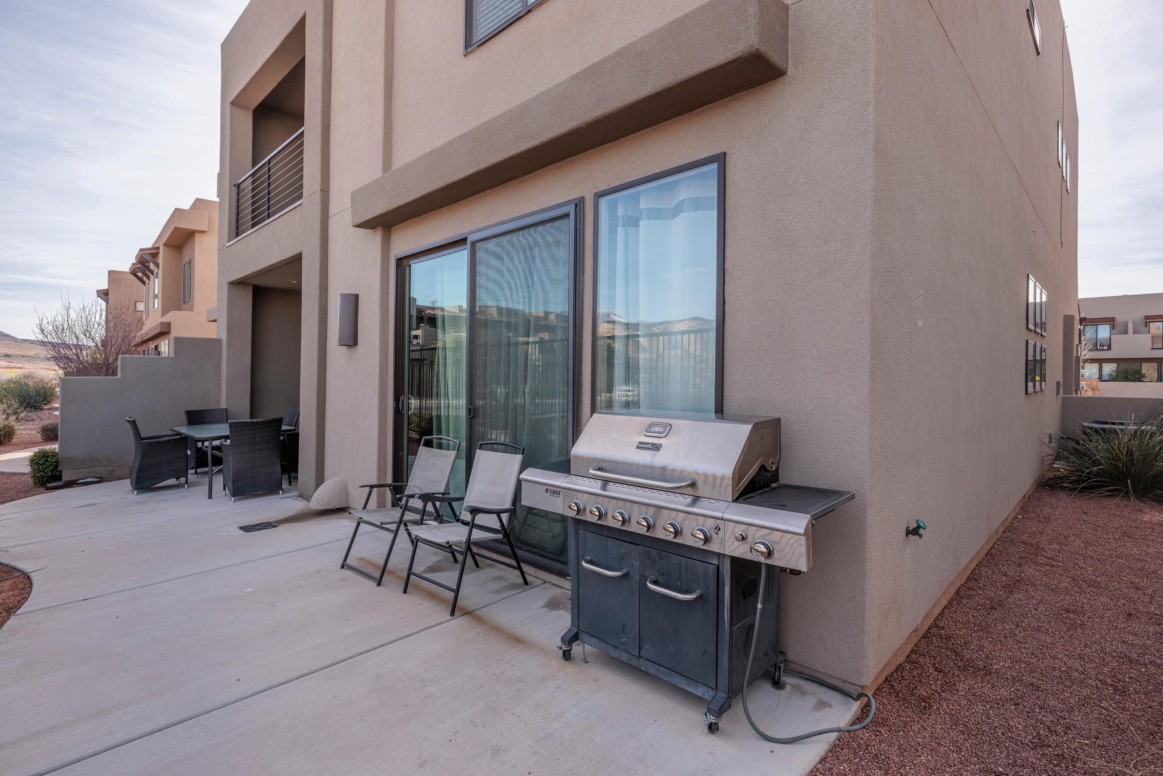 House, Multiple Beds, Pool View (Greenwind) | Outdoor dining
