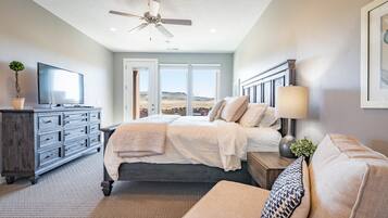 House, Multiple Beds, Golf View (Snow Canyon Sunrise) | 4 bedrooms, iron/ironing board, free WiFi, bed sheets