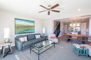 Living area - Snow Canyon Sunrise (St. George)
