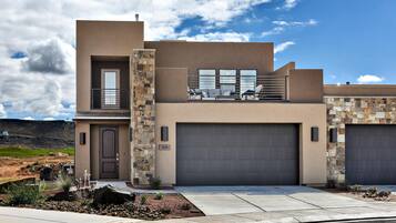 House, Multiple Beds, Golf View (Snow Canyon Sunrise) | Exterior