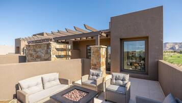 House, Multiple Beds, Golf View (Life's Good) | Terrace/patio