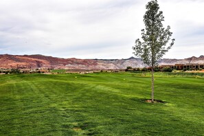 House, Multiple Beds, Pool View (Life's Good) | Golf