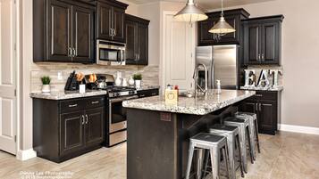 Rumah, Beberapa Tempat Tidur, pemandangan lapangan golf (Another Day In Paradise) | Dapur pribadi | Lemari es besar, microwave, oven, dan kompor