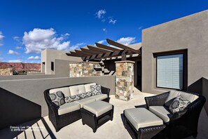 Townhome, Multiple Beds, Golf View (Another Day In Paradise) | Terrace/patio