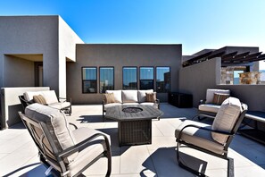 منزل - عدة أسرّة - منظر للجبل (Luxury At The Ledges) | شرفة/رواق