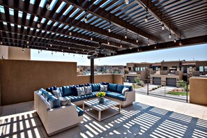 House, Multiple Beds, Golf View (Retreat On The Green) | Terrace/patio