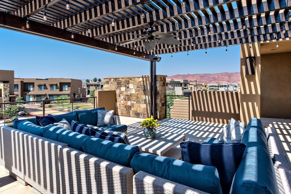 House, Multiple Beds, Golf View (Retreat On The Green) | Terrace/patio