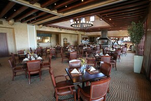 House, Multiple Beds, Mountain View (Kickin' It At Karisma) | Dining - Kickin' It At Karisma (St. George)