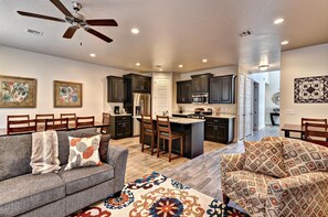 House, Multiple Beds, Mountain View (The Great Escape) | Living area - The Great Escape (St. George)