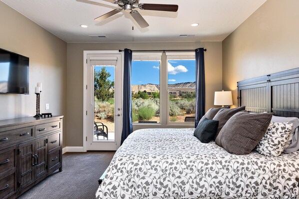 House, Multiple Beds, Mountain View (Escape On The 18th Hole) | 4 bedrooms, iron/ironing board, free WiFi, bed sheets