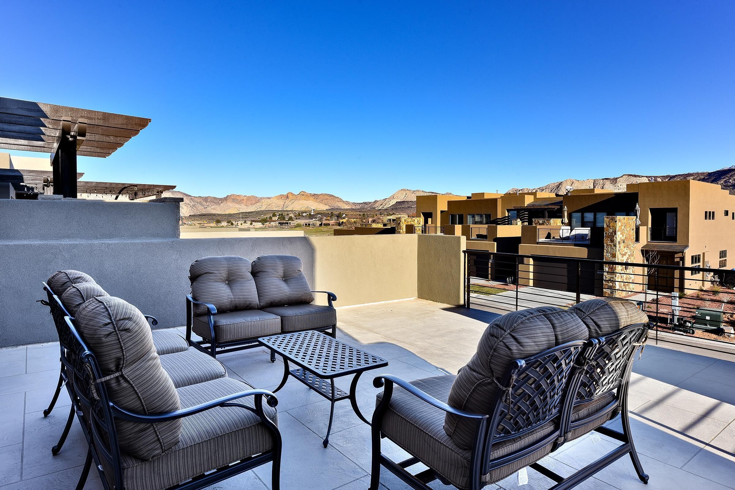 Hus, flere senger, fjellutsikt (Paradise Found) | Terrasse/patio