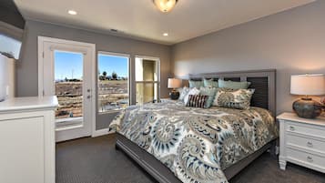 Rumah, Beberapa Tempat Tidur, pemandangan gunung (Paradise Found) | 4 kamar tidur, setrika/meja setrika, Wi-Fi gratis, dan seprai linen