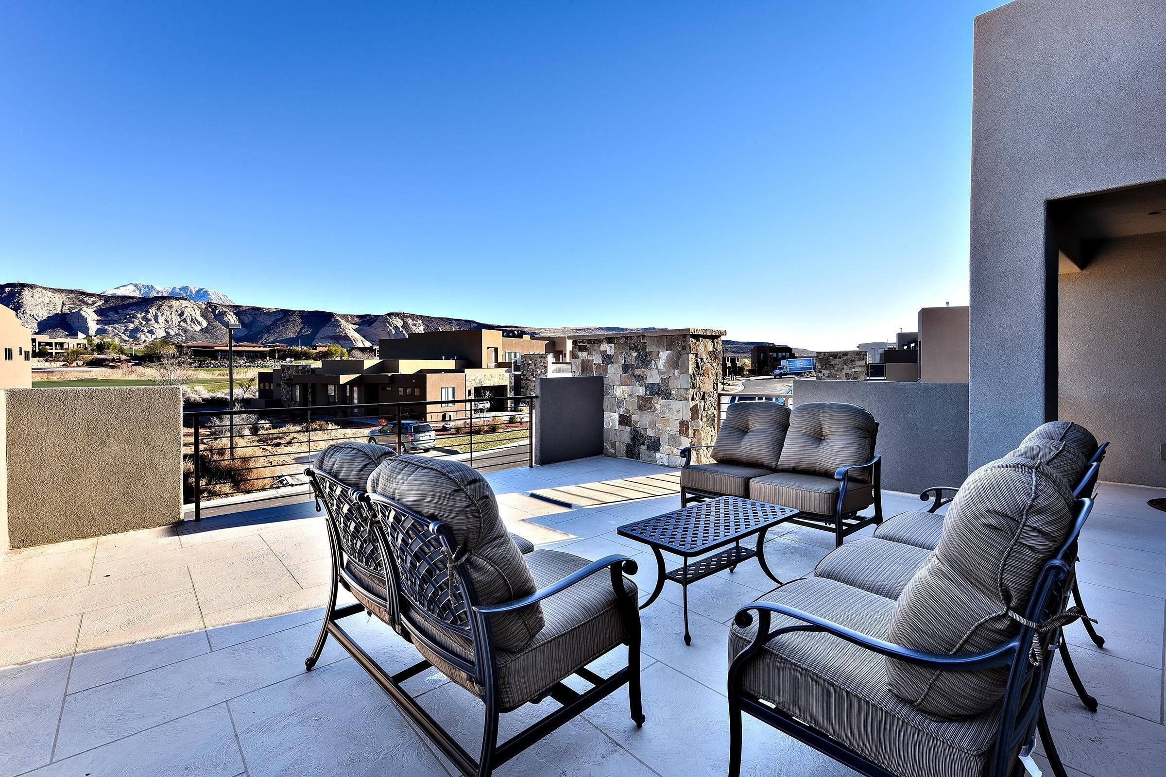 House, Multiple Beds, Mountain View (Paradise Found) | Terrace/patio