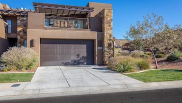 House, Multiple Beds, Mountain View (18th Fairway to Heaven) | Exterior